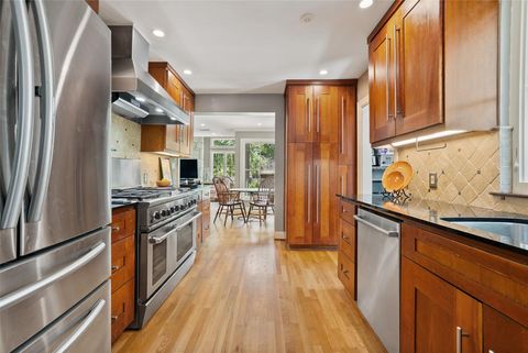 Tiny photo for 2208 Mountain View RD, Austin, TX 78703 (MLS # 4980542)