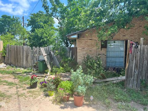 Tiny photo for 7710 Eastcrest DR, Austin, TX 78752 (MLS # 1690719)