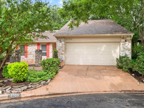 Photo of 6109 Grass HOLW, Austin, TX 78750 (MLS # 3727779)