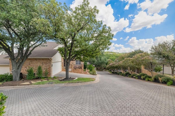 3901 BELMONT PARK DR APT C, AUSTIN, TX 78746 - Image fdf536a355ba7e8aea59dc31e404d2a9/2389677312