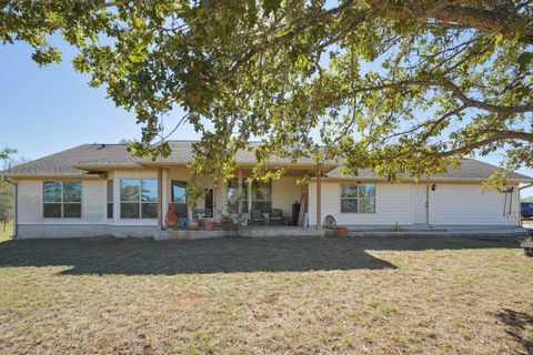 A home in Luling