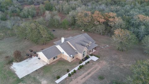 A home in Luling