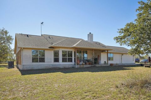 A home in Luling