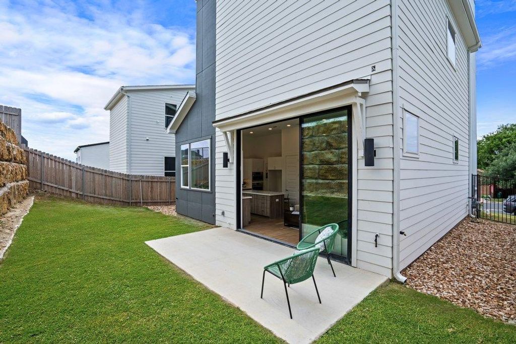 Photo of 5517 Toscana Ave, Austin, TX 78724 (MLS # 8898997)