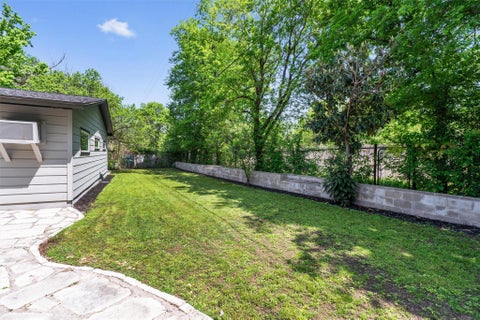 Tiny photo for 3005 Leaning Oak CIR, Austin, TX 78704 (MLS # 3285163)