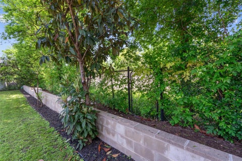 Tiny photo for 3005 Leaning Oak CIR, Austin, TX 78704 (MLS # 3285163)