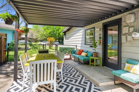 Tiny photo for 3005 Leaning Oak CIR, Austin, TX 78704 (MLS # 3285163)