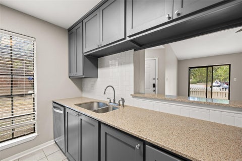 Tiny photo for 1601 Faro DR #1502, Austin, TX 78741 (MLS # 5178012)