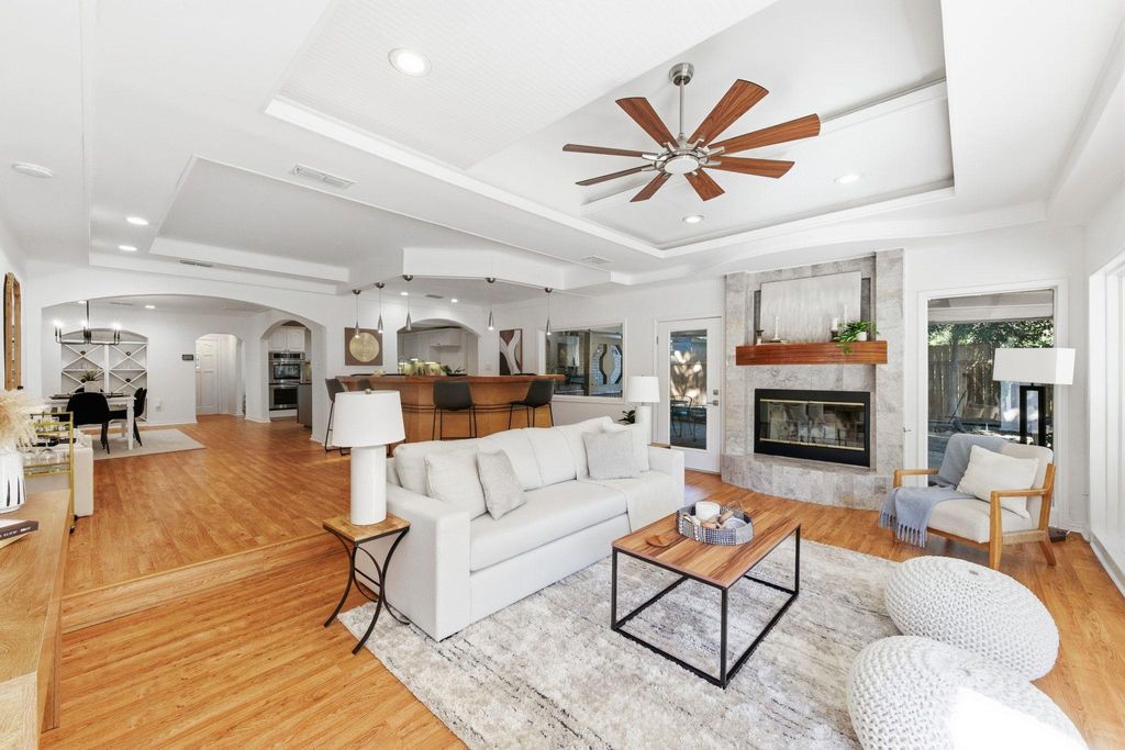 Photo for 6701 Lexington RD, Austin, TX 78757 (MLS # 3813334)