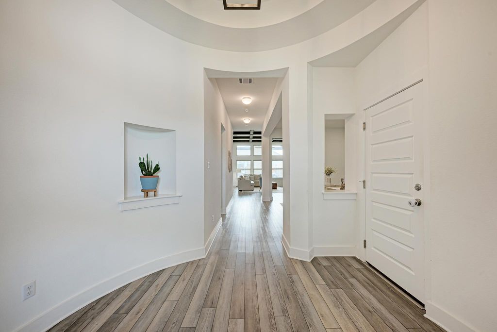 Photo of 548 Elm Green ST, Hutto, TX 78634 (MLS # 5190629)