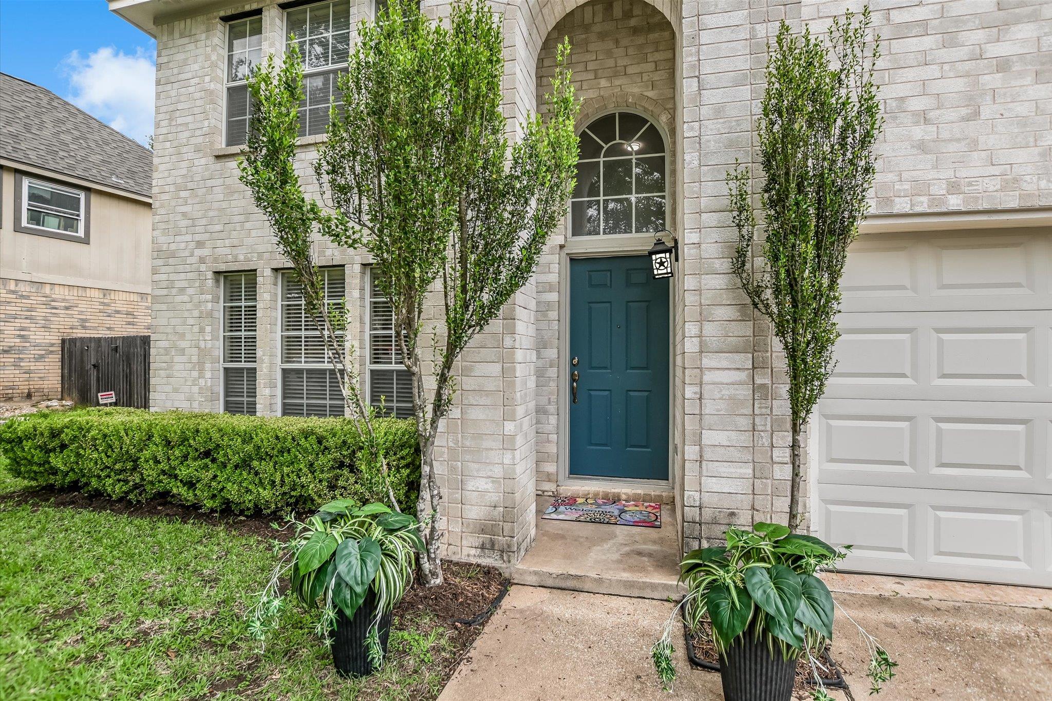 903 Creekmont DR