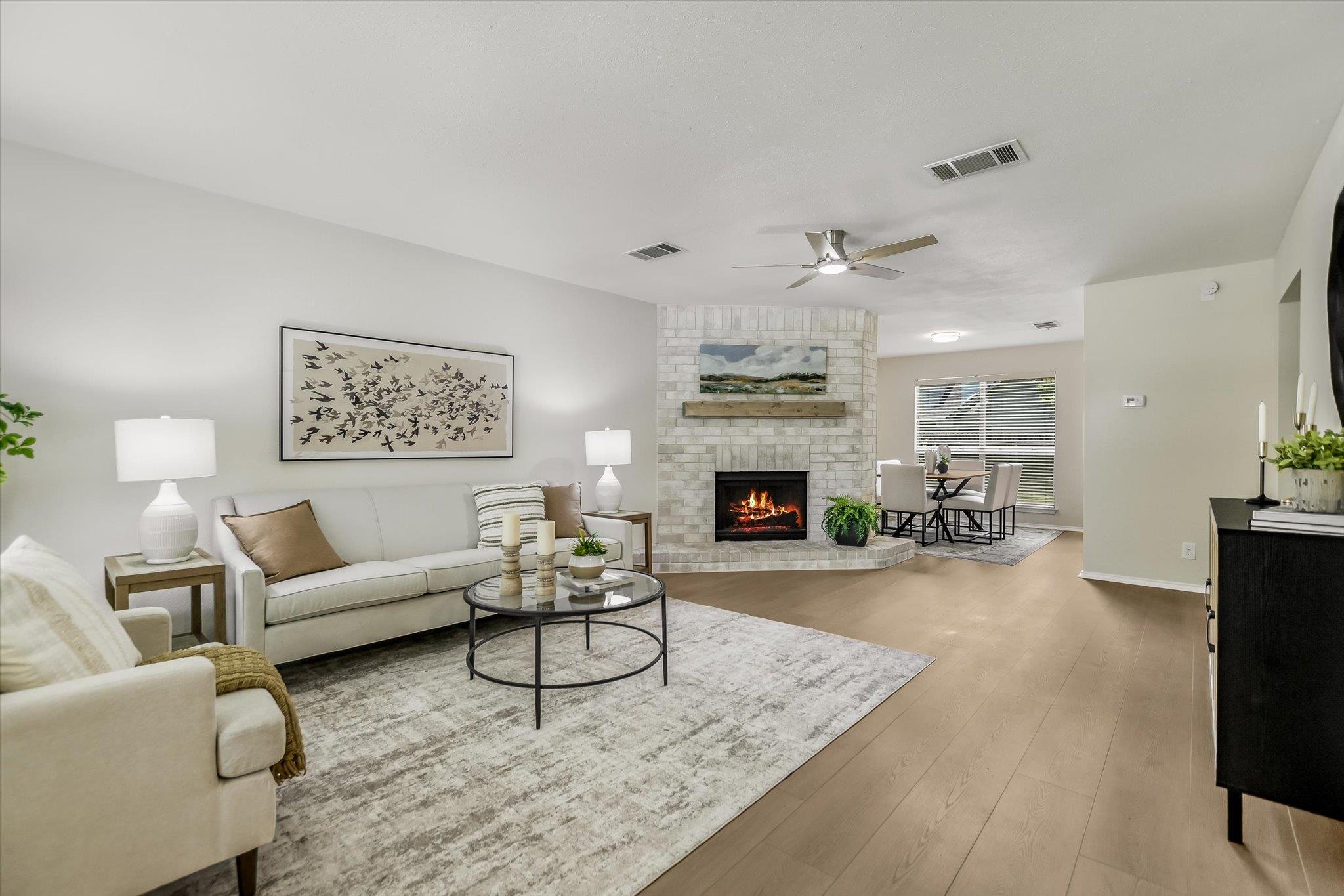 903 Creekmont DR