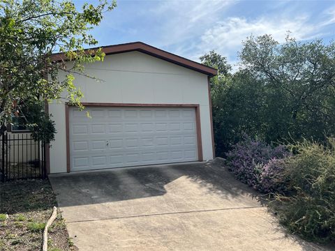 A home in Lago Vista