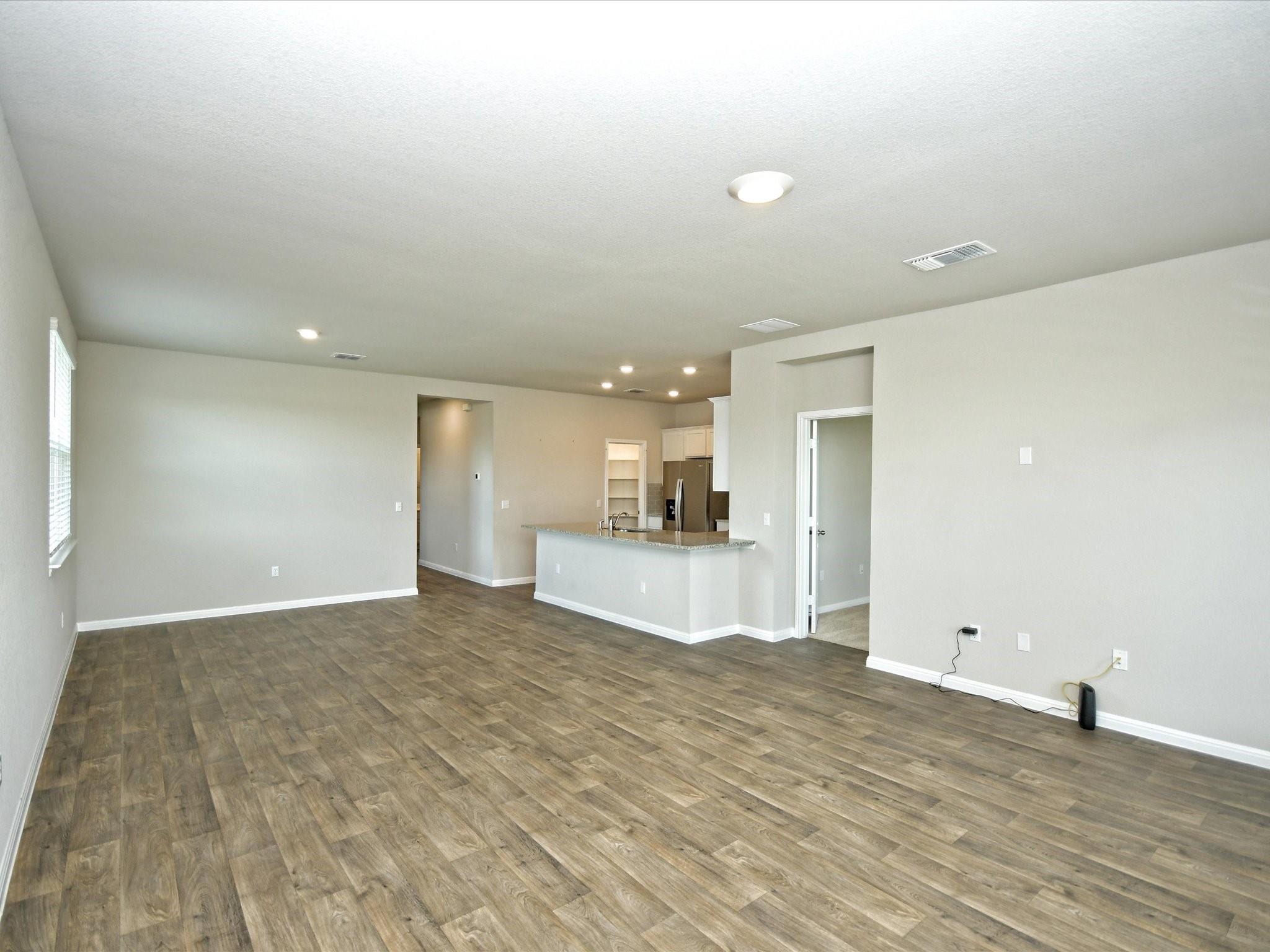 Bastrop, Texas 78602, United States, 4 Bedrooms Bedrooms, ,2 BathroomsBathrooms,Residential,Pending,48209