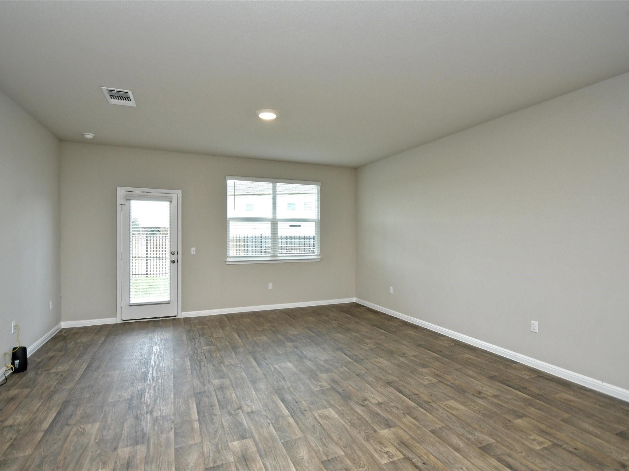 Bastrop, Texas 78602, United States, 4 Bedrooms Bedrooms, ,2 BathroomsBathrooms,Residential,Pending,48209