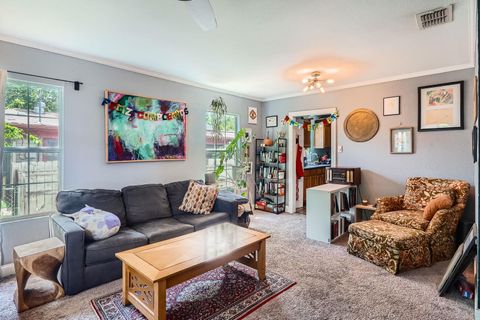 Tiny photo for 5605 Tura LN, Austin, TX 78721 (MLS # 2413625)