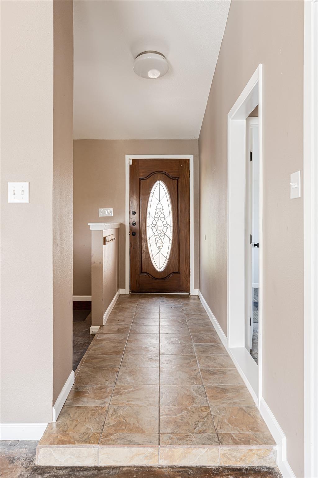Photo 5 of 32 of 9301 Elm Grove CIR house