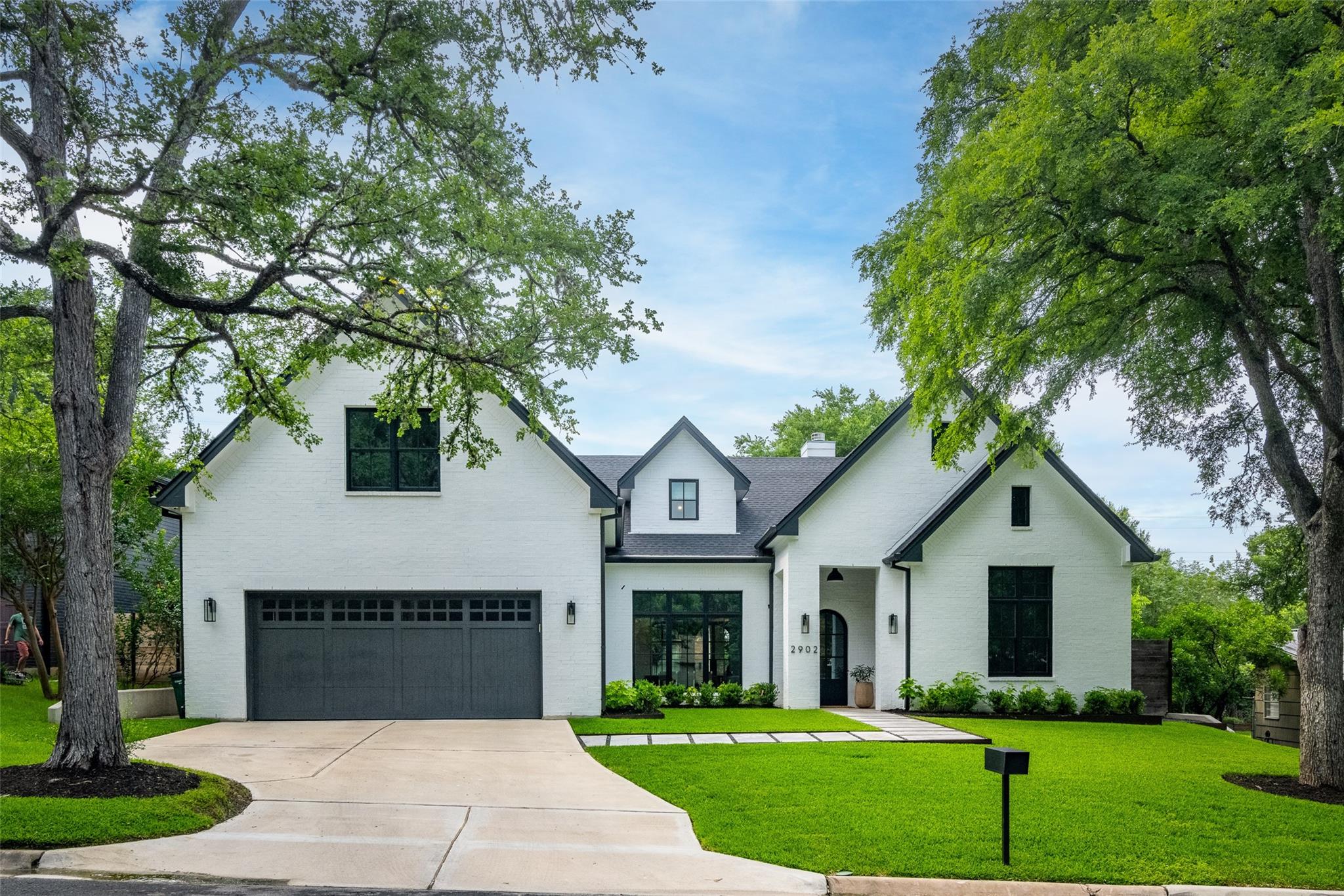 2902 Oakhaven DR