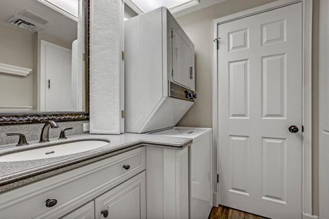 Tiny photo for 1801 Lavaca ST #5F, Austin, TX 78701 (MLS # 4816788)