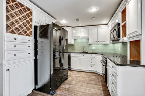 Tiny photo for 1801 Lavaca ST #5F, Austin, TX 78701 (MLS # 4816788)
