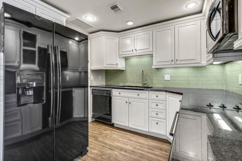 Tiny photo for 1801 Lavaca ST #5F, Austin, TX 78701 (MLS # 4816788)