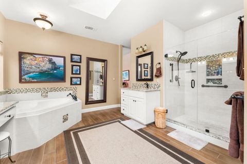 Tiny photo for 4 TIBURON DR, Austin, TX 78738 (MLS # 3626685)