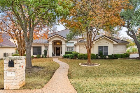 Photo of 4 TIBURON DR, Austin, TX 78738 (MLS # 3626685)