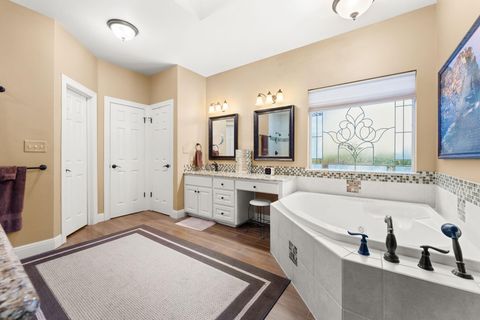 Tiny photo for 4 TIBURON DR, Austin, TX 78738 (MLS # 3626685)