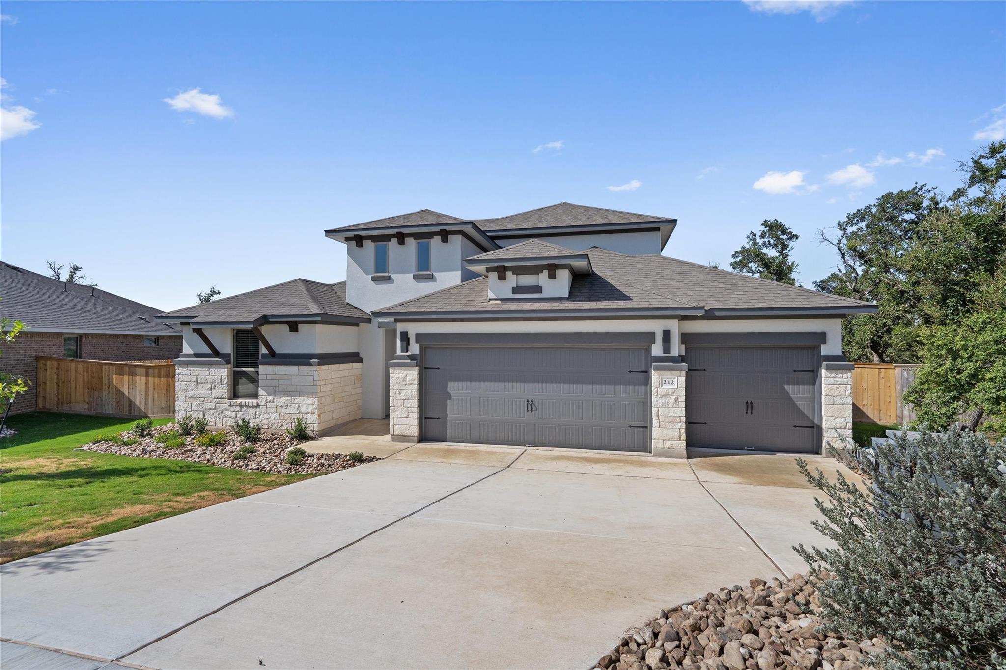 212 Scenic Hills CIR