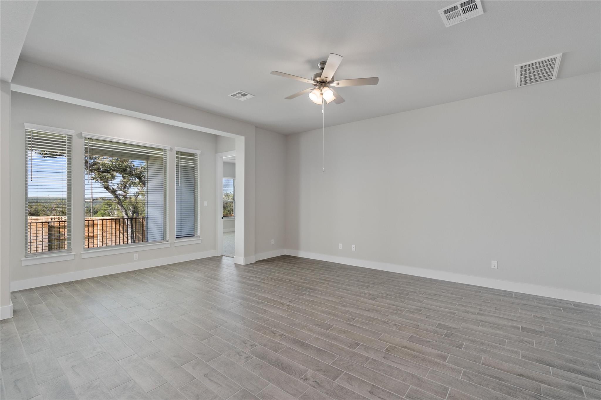 212 Scenic Hills CIR