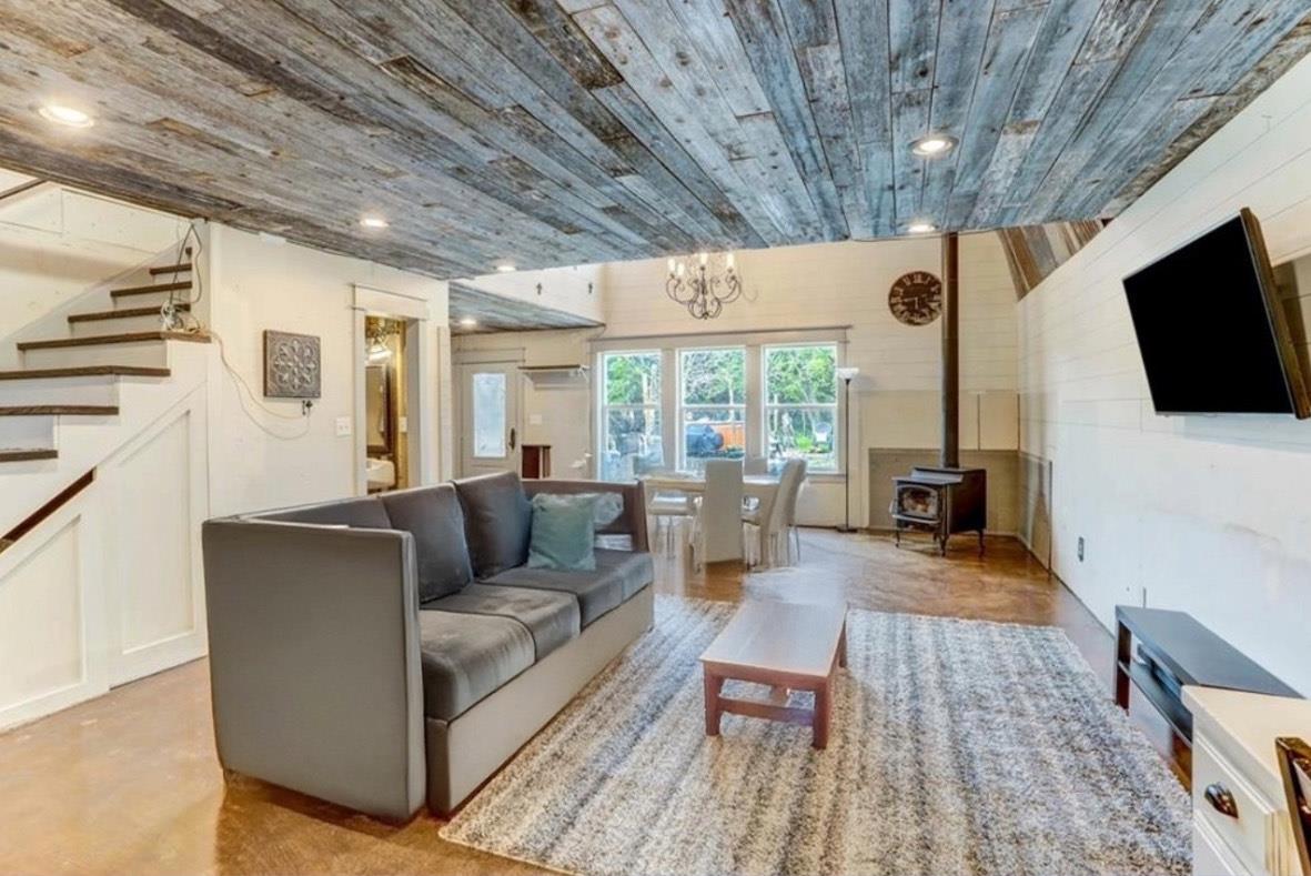 301 County Road 278