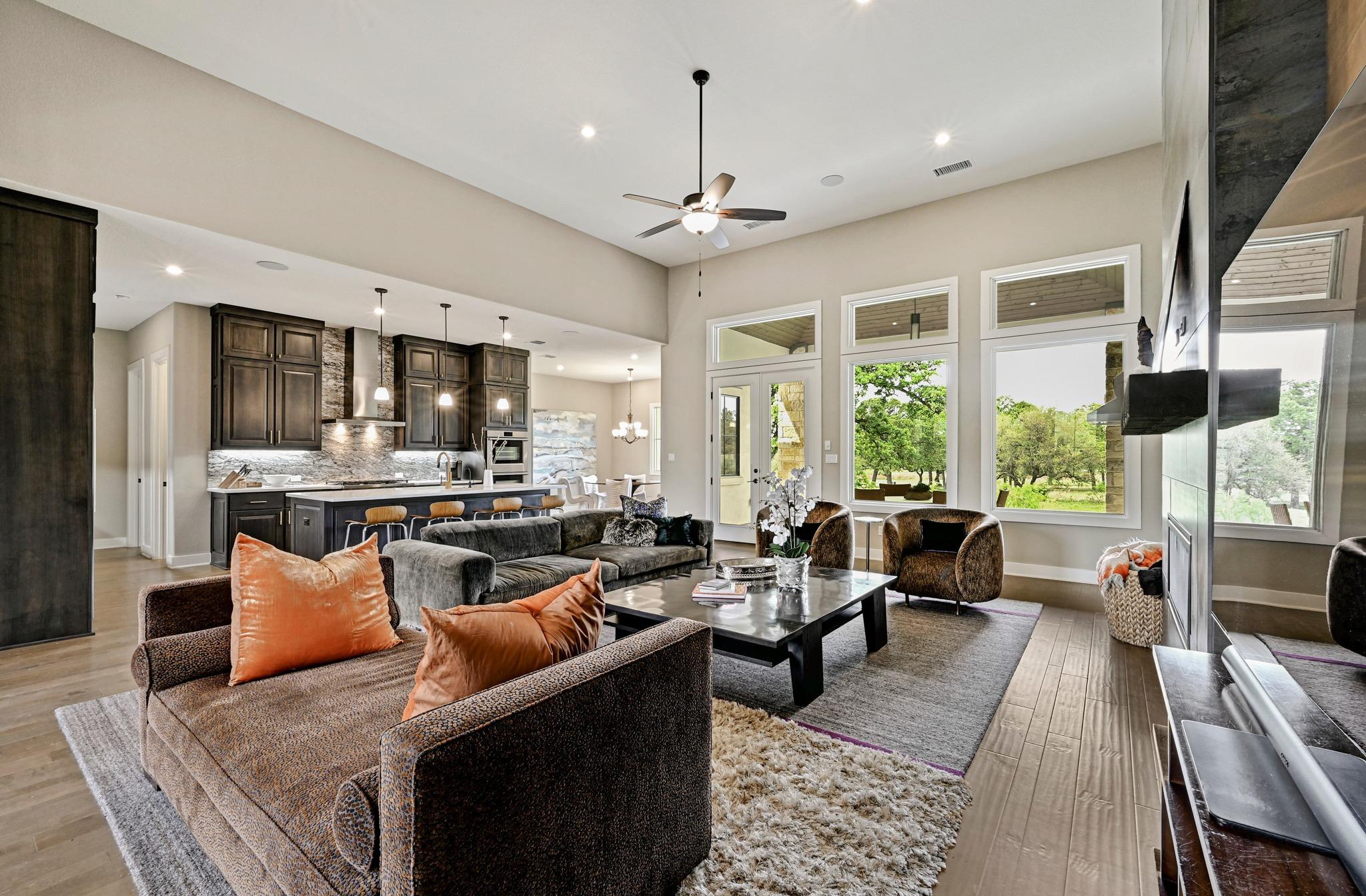 607 Flintridge TRL