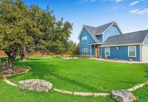 Photo of 1009 EAGLE FLIGHT DR DR, Canyon Lake, TX 78133 (MLS # 6812394)