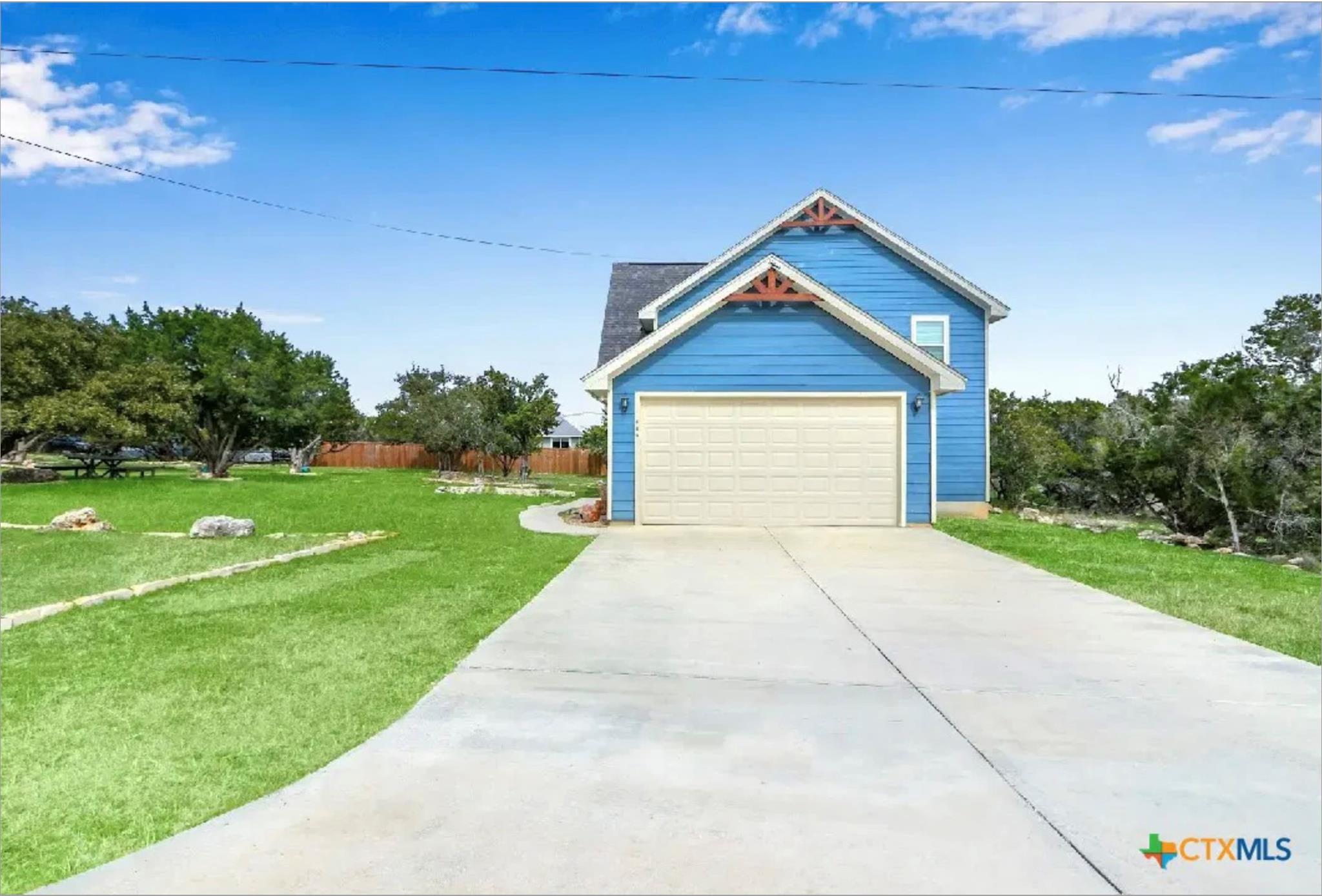 1009 EAGLE FLIGHT DR DR