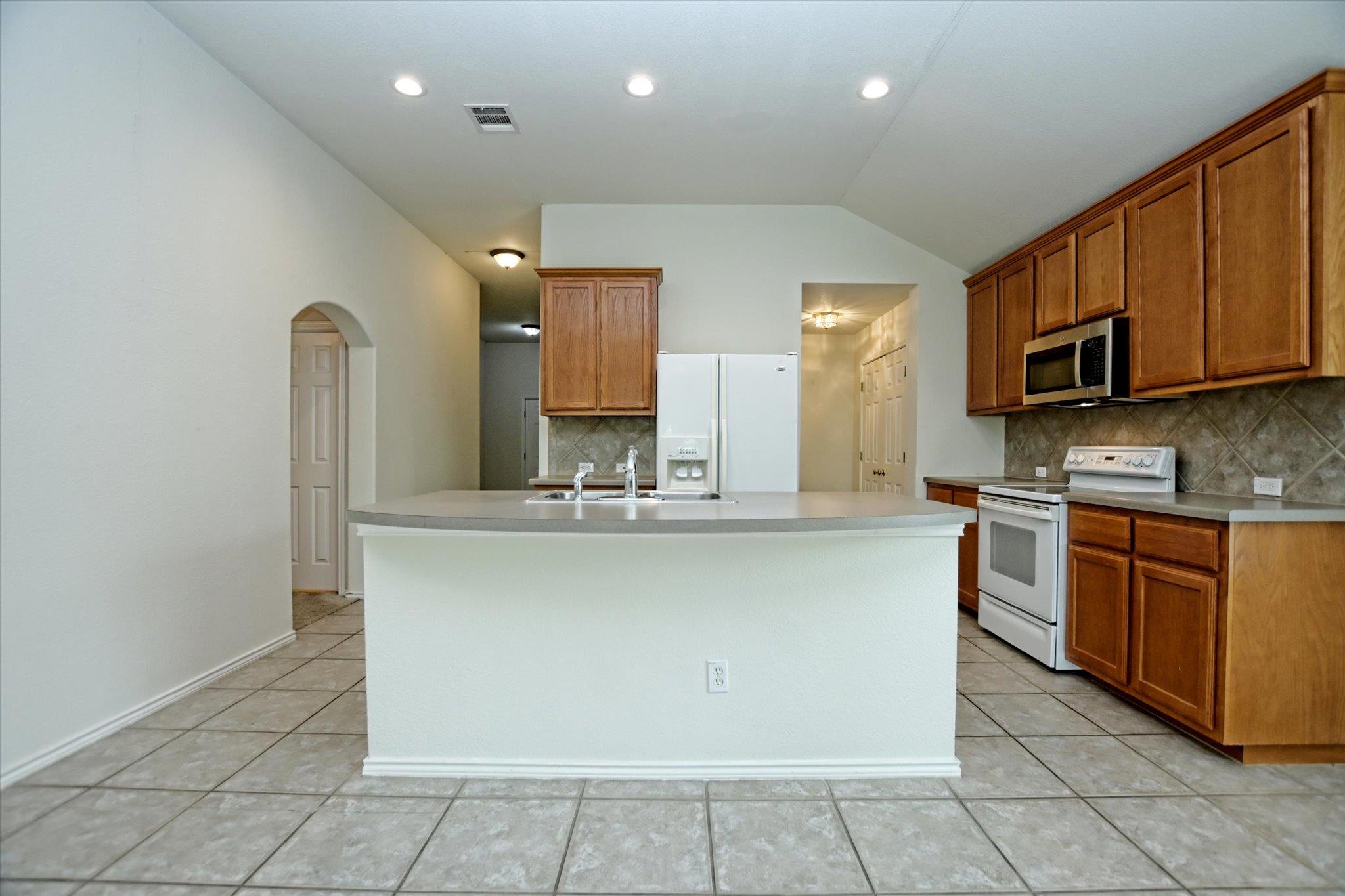 319 Lone Star BLVD