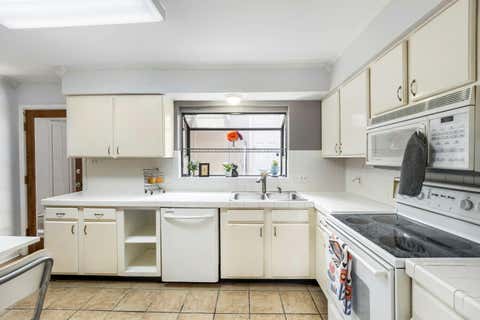 Tiny photo for 1706 Timberwood DR, Austin, TX 78741 (MLS # 6623651)