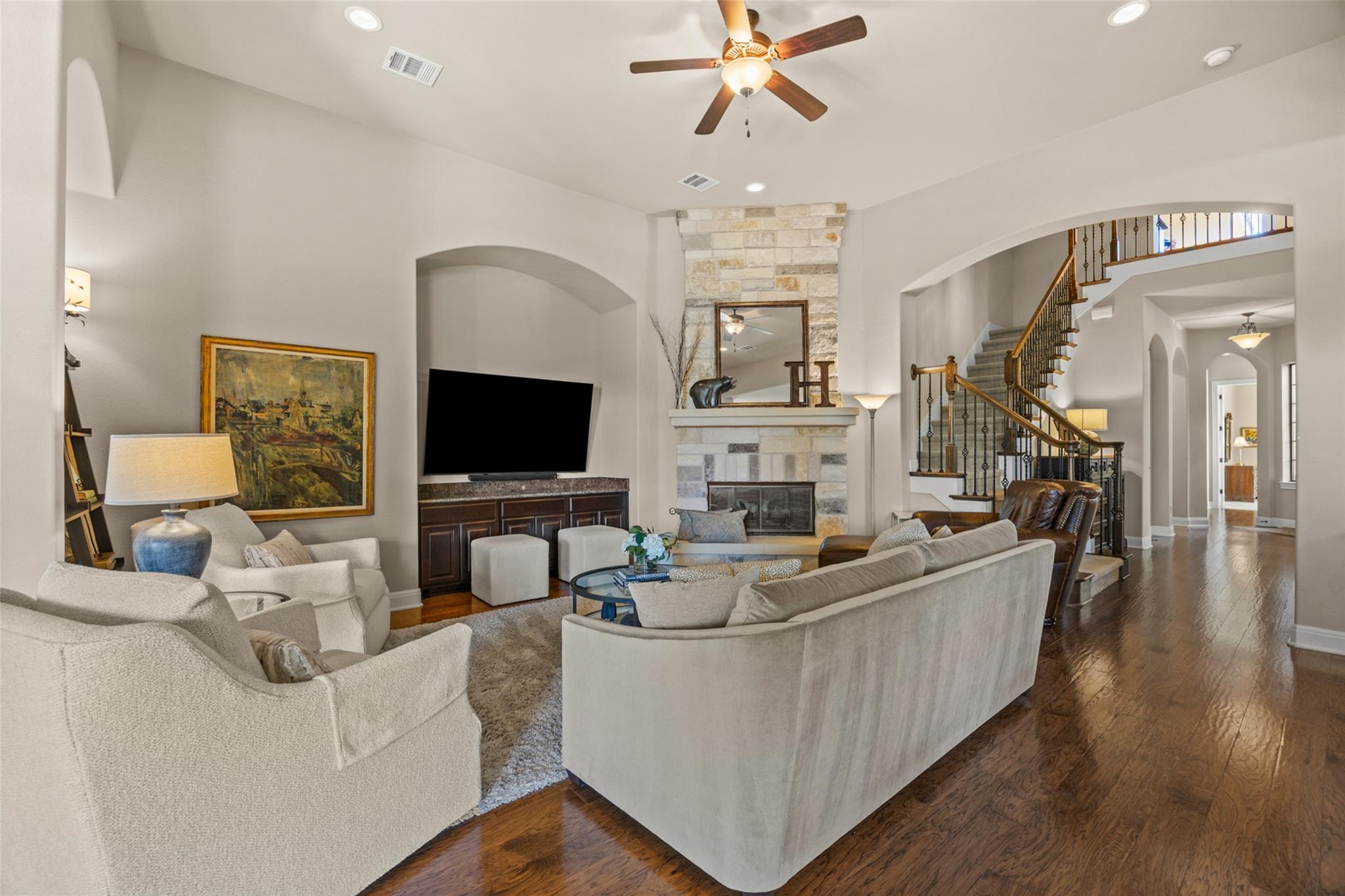 410 Indianwood DR