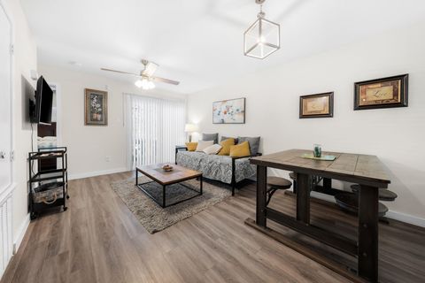 1514 Parker LN 107 Austin TX 78741