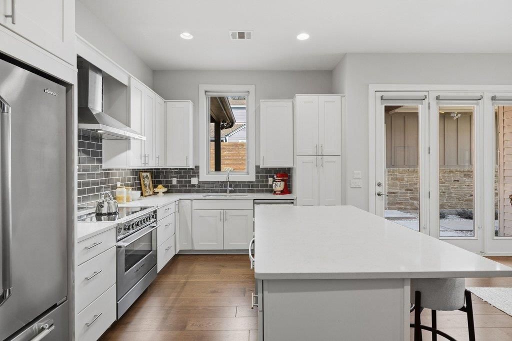 Photo of 1605 Treadwell, Austin, TX 78704 (MLS # 2158799)