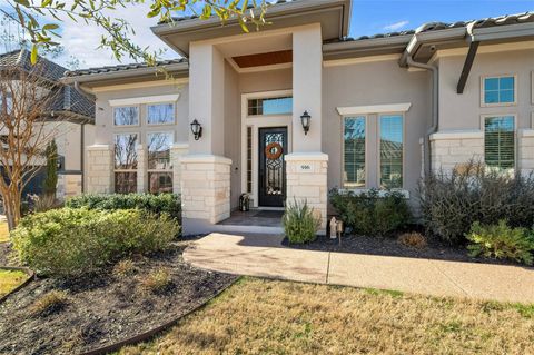916 Morning Moon CIR Austin TX 78732