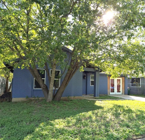 Photo of 4709 Lambs LN, Austin, TX 78744 (MLS # 4329937)