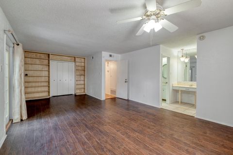 Tiny photo for 7400 Ophelia DR, Austin, TX 78752 (MLS # 5903831)