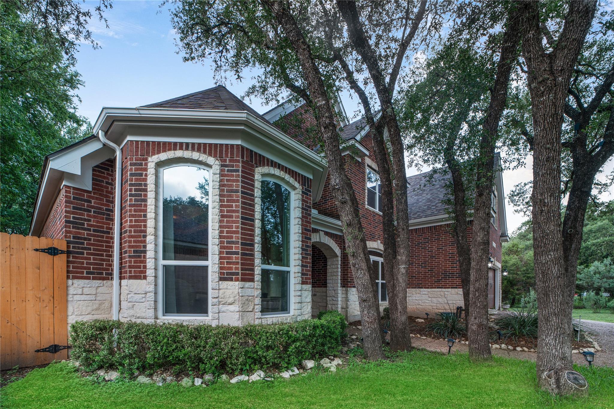 103 Sierra Ridge DR