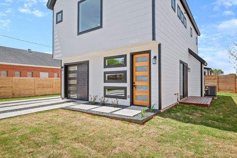 Tiny photo for 1606 Harvey ST #1, Austin, TX 78702 (MLS # 5365512)