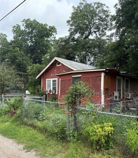 Tiny photo for 67 Anthony ST, Austin, TX 78702 (MLS # 2267466)
