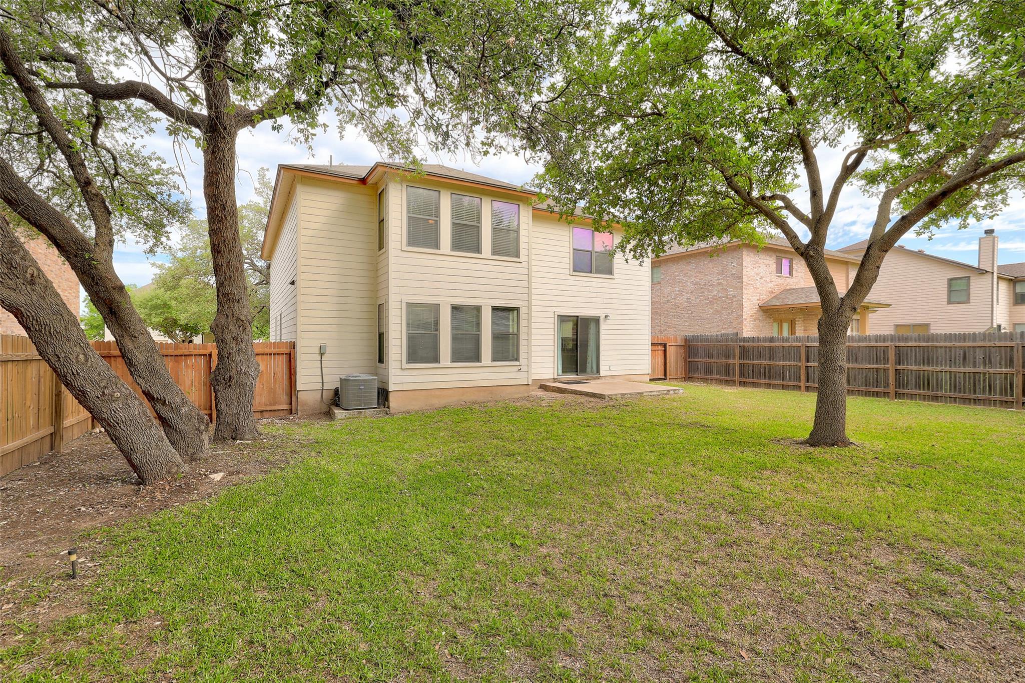 223 Woodlake DR