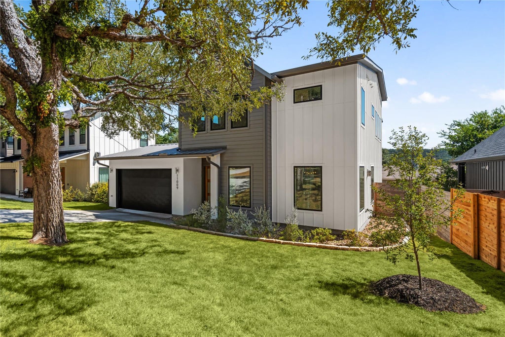 Photo of 11009 Fourth ST, Jonestown, TX 78645 (MLS # 8058267)