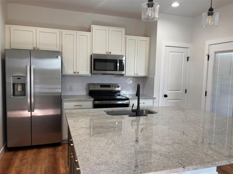 Tiny photo for 18500 Roundrock RD, Jonestown, TX 78645 (MLS # 2477859)