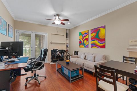 3111 Tom Green ST 201 Austin TX 78705