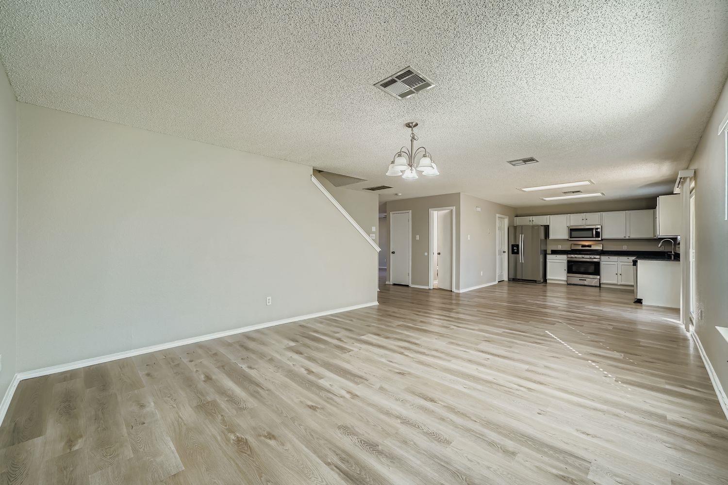 2100 Coachlamp DR